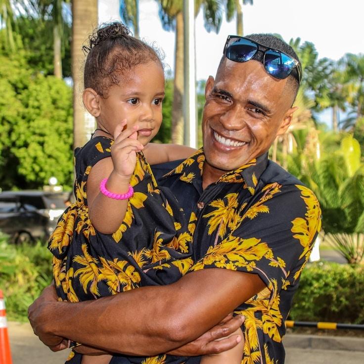 Jamie Chen, Client Relations Director, discussing corporate gifting strategy with business clients